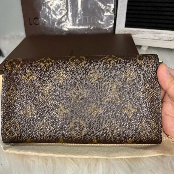 LOUIS vuitton Monogram Pochette Porte Credit Wallet - Picture 16 of 16